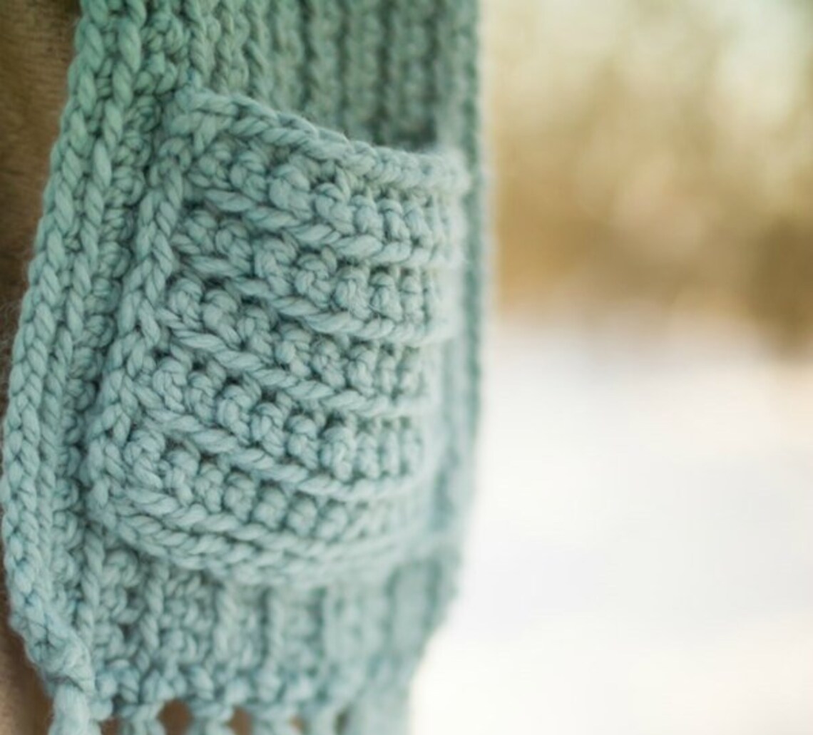 Chunky Crochet Scarf houz