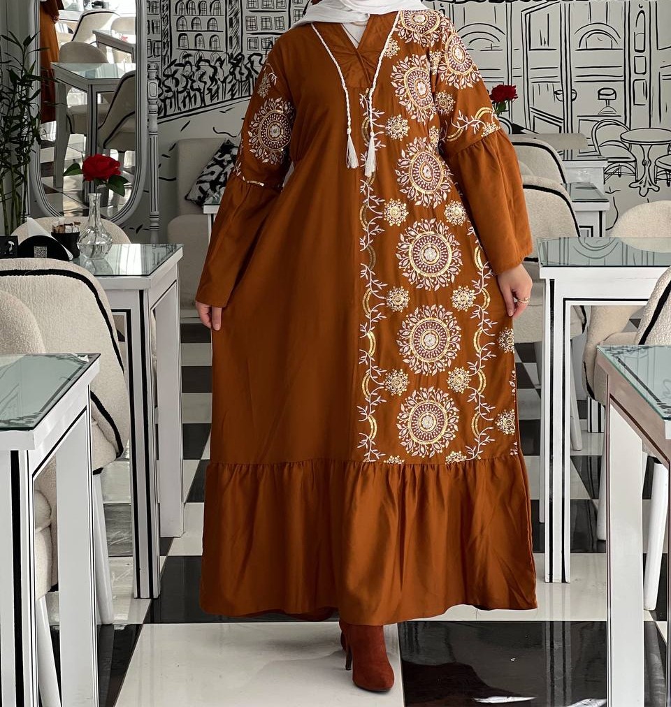 Elegant Burgundy Embroidered Kaftan Dress - Sophisticated Modest Fashion - Image 4